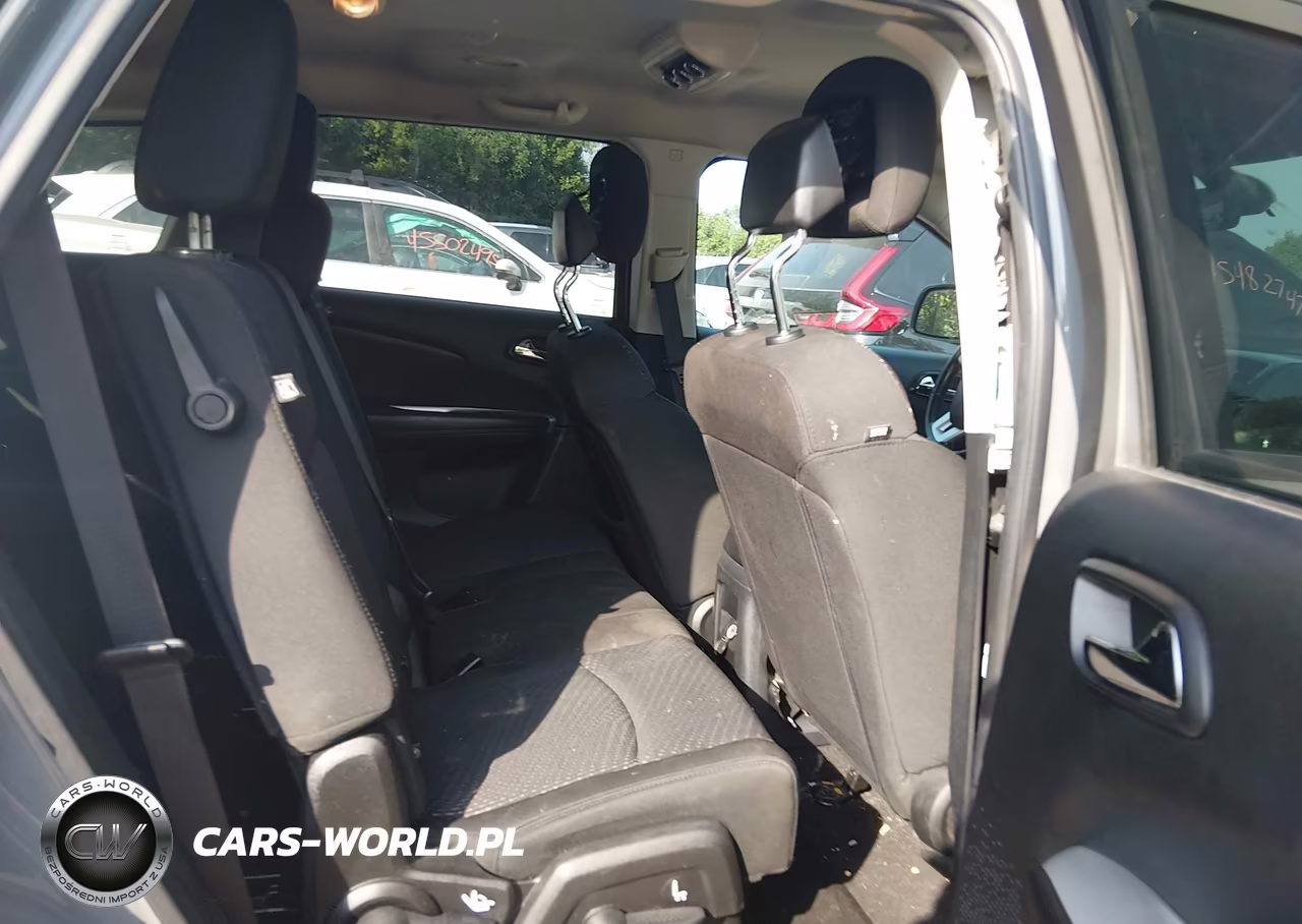2019 Dodge Journey Se VIN:3C4PDCBB0KT834844 - 8