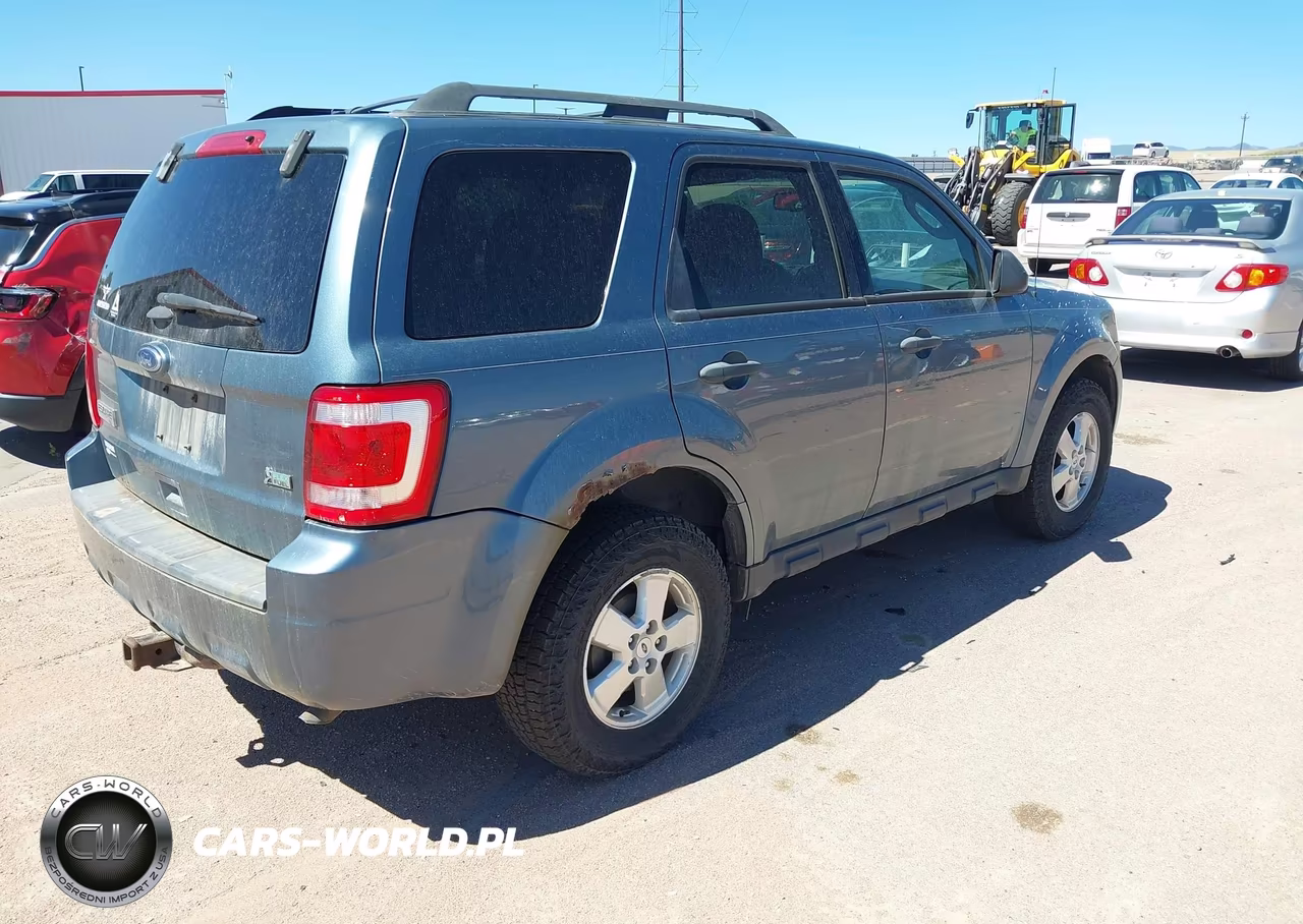 2011 Ford Escape Xlt VIN:1FMCU0DG0BKB10574 - 4