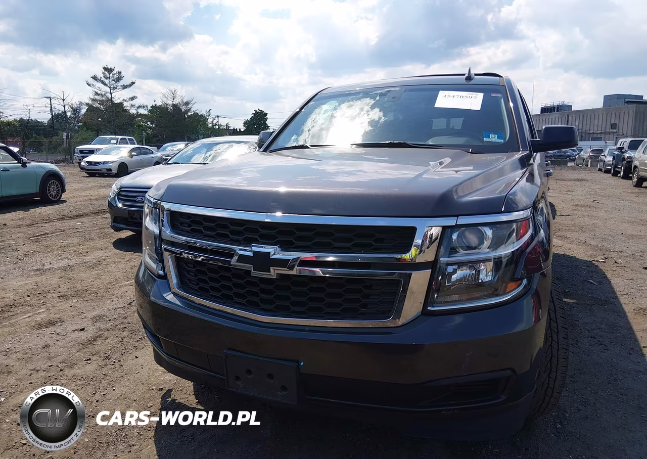2018 Chevrolet Suburban Ls VIN:1GNSKGKC6JR209900 - 12