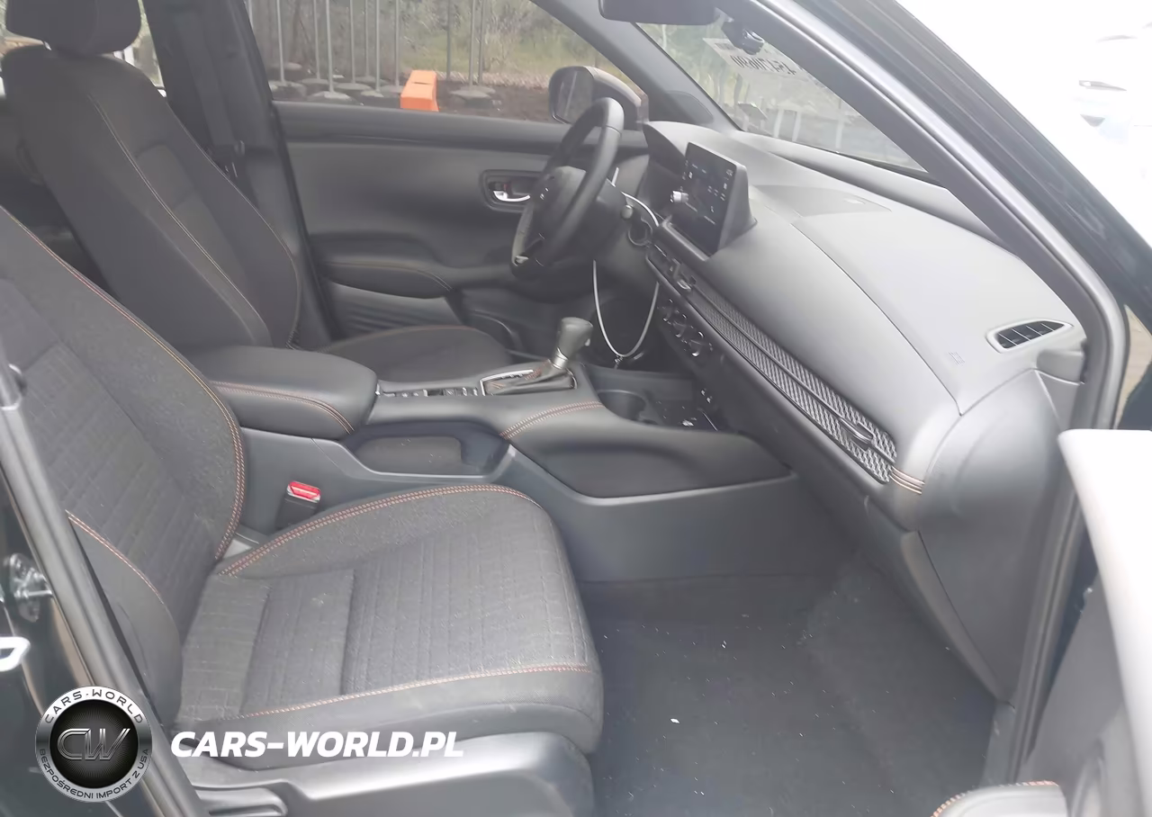 2026 Honda Hr-V Awd Sport VIN:3CZRZ2H59TM741235 - 5