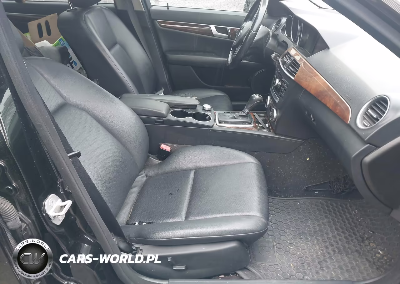 2013 Mercedes-Benz C 300 Luxury 4Matic VIN:WDDGF8AB2DR283374 - 5