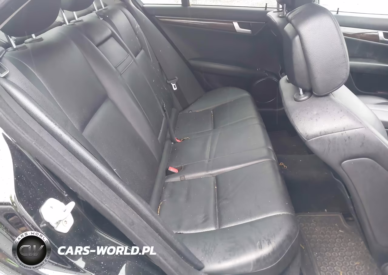 2013 Mercedes-Benz C 300 Luxury 4Matic VIN:WDDGF8AB2DR283374 - 8