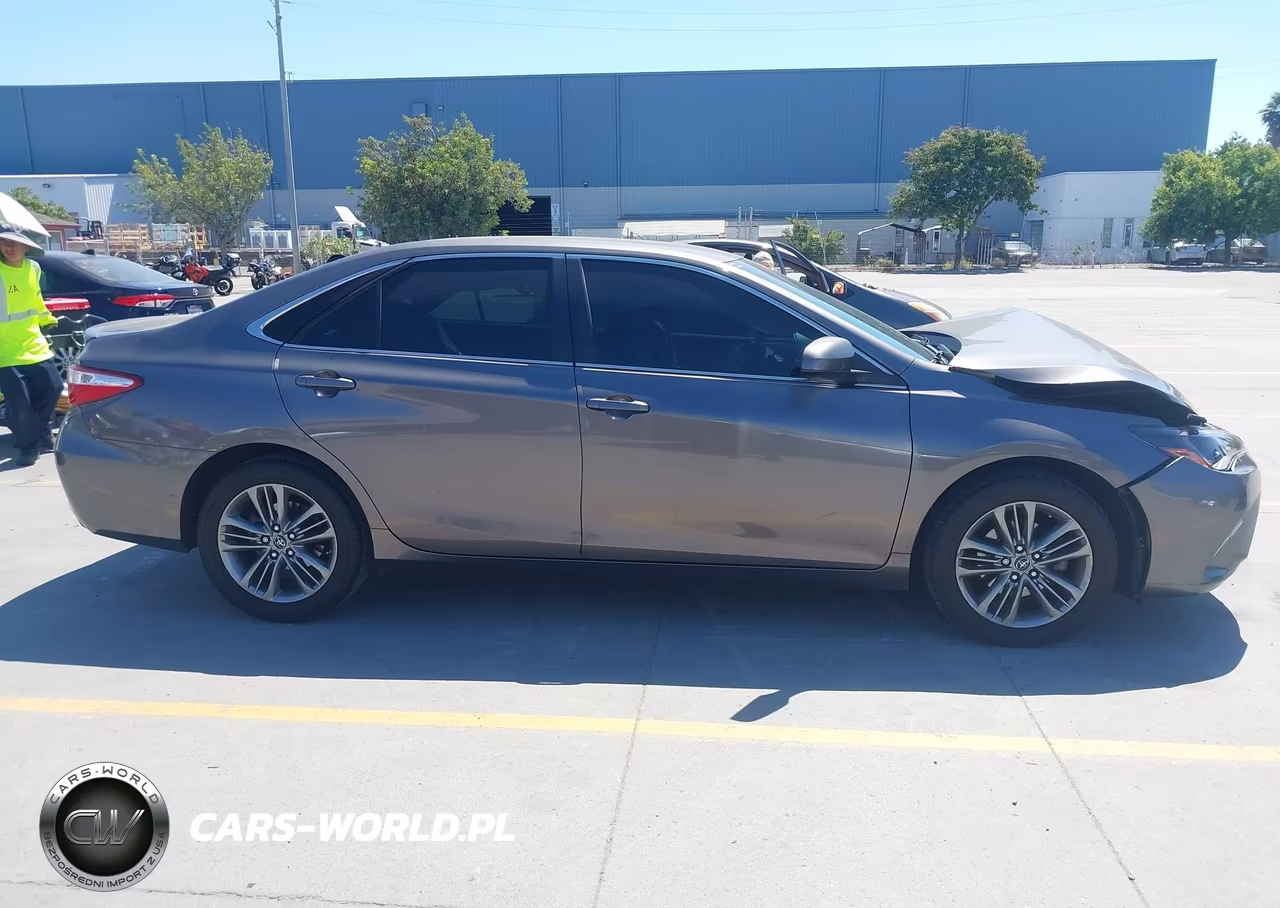 2016 Toyota Camry Se VIN:4T1BF1FK9GU174721 - 14