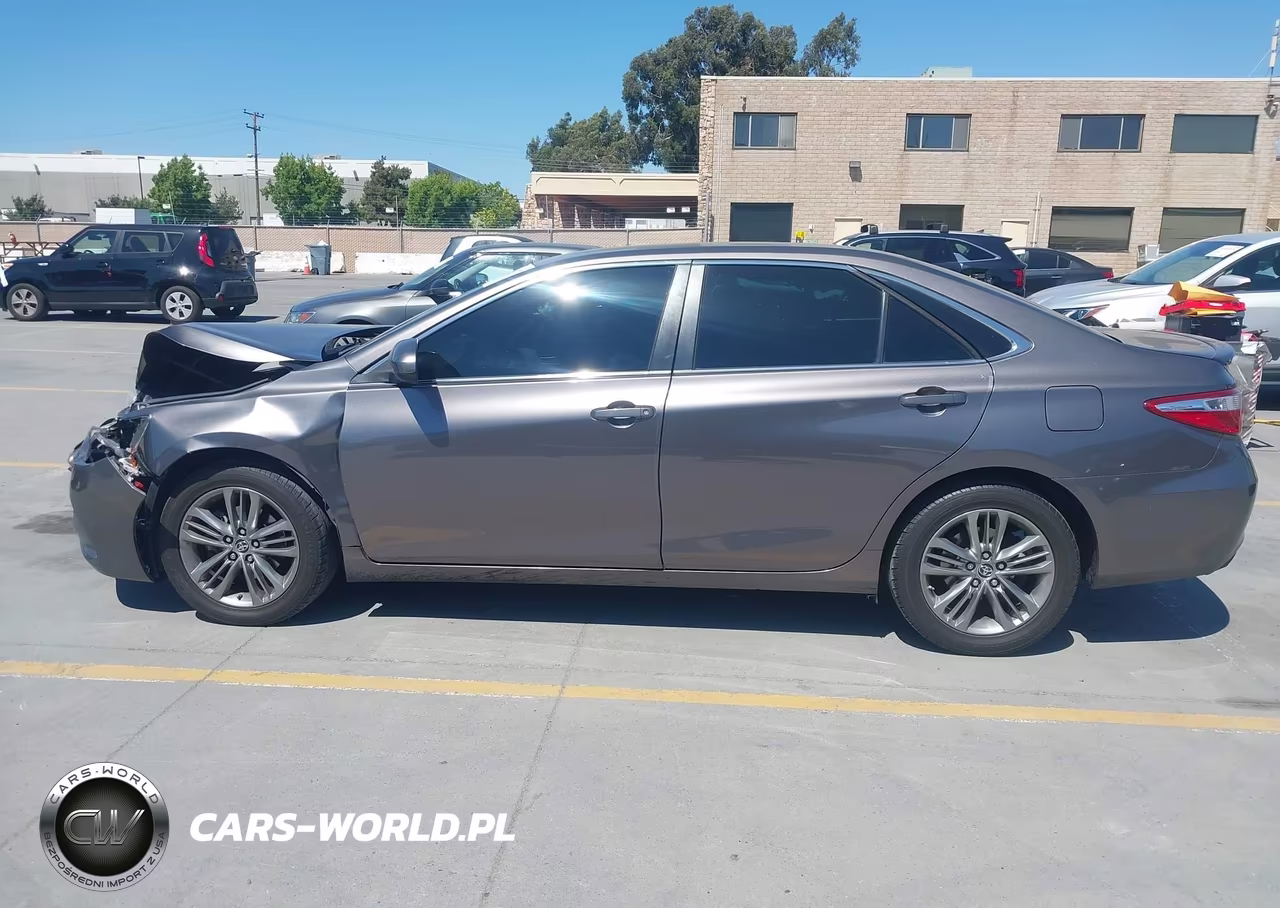 2016 Toyota Camry Se VIN:4T1BF1FK9GU174721 - 15