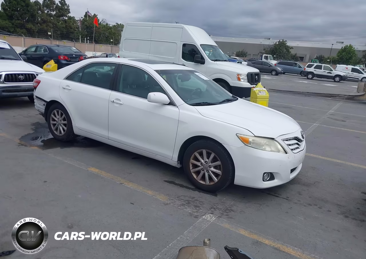 2011 Toyota Camry Xle V6 – zdjęcie 1 z 12