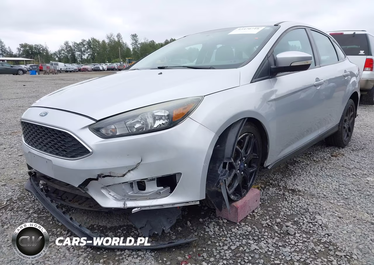 2016 Ford Focus Se VIN:1FADP3F23GL286271 - 6