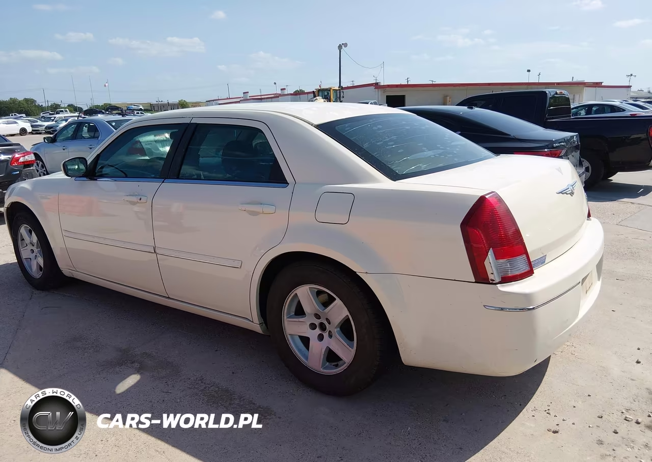 2005 Chrysler 300 Touring VIN:2C3JA53G35H176197 - 3