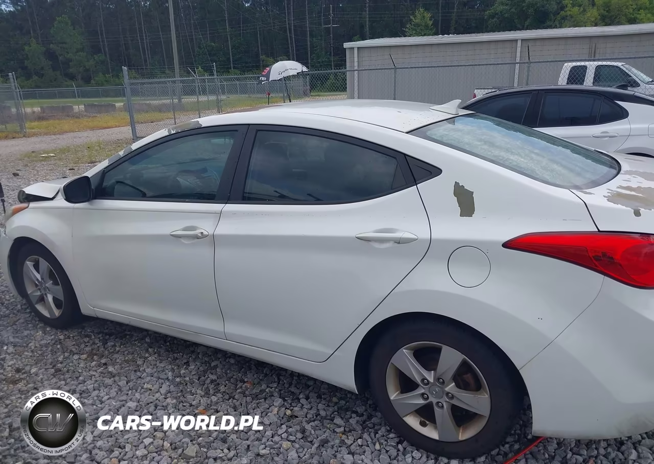 2013 Hyundai Elantra Gls VIN:5NPDH4AE4DH409414 - 14