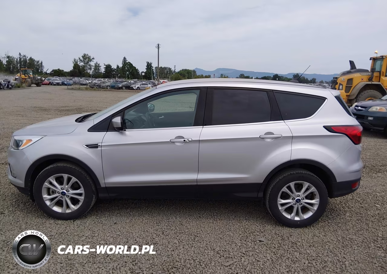 2019 Ford Escape Se VIN:1FMCU9GD2KUA65812 - 14