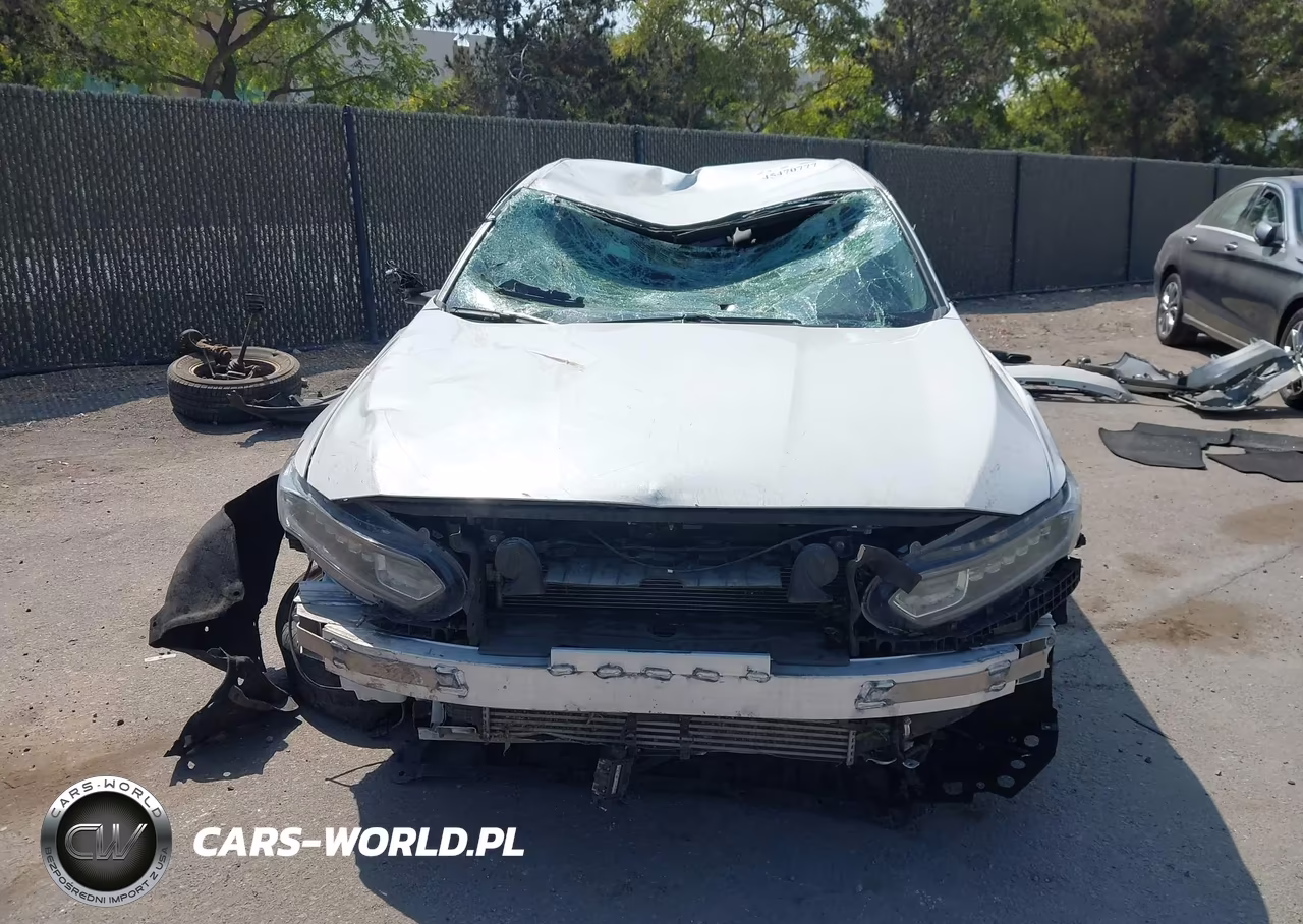 2019 Honda Accord Sport VIN:1HGCV1F33KA013944 - 13