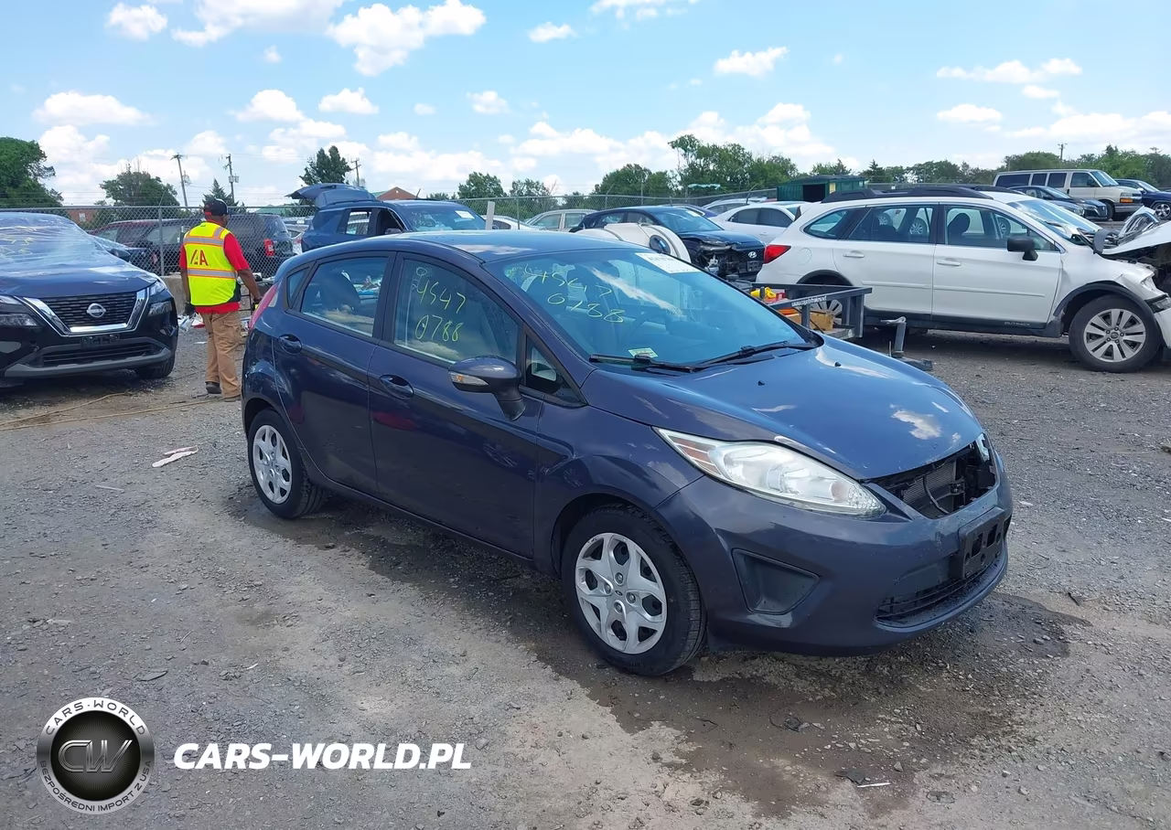 2013 Ford Fiesta Se – zdjęcie 1 z 17