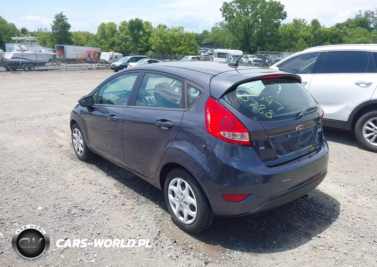 2013 Ford Fiesta Se VIN:3FADP4EJXDM112741 - 3
