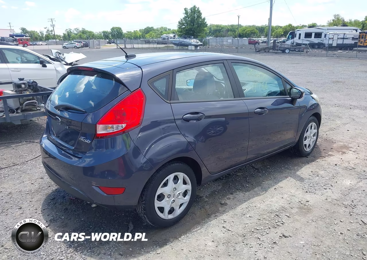 2013 Ford Fiesta Se VIN:3FADP4EJXDM112741 - 4