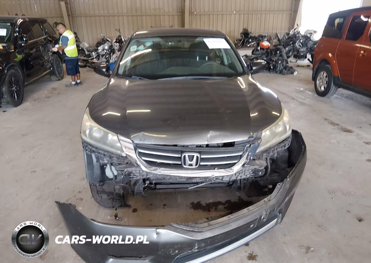 2015 Honda Accord Sport VIN:1HGCR2F50FA052802 - 13