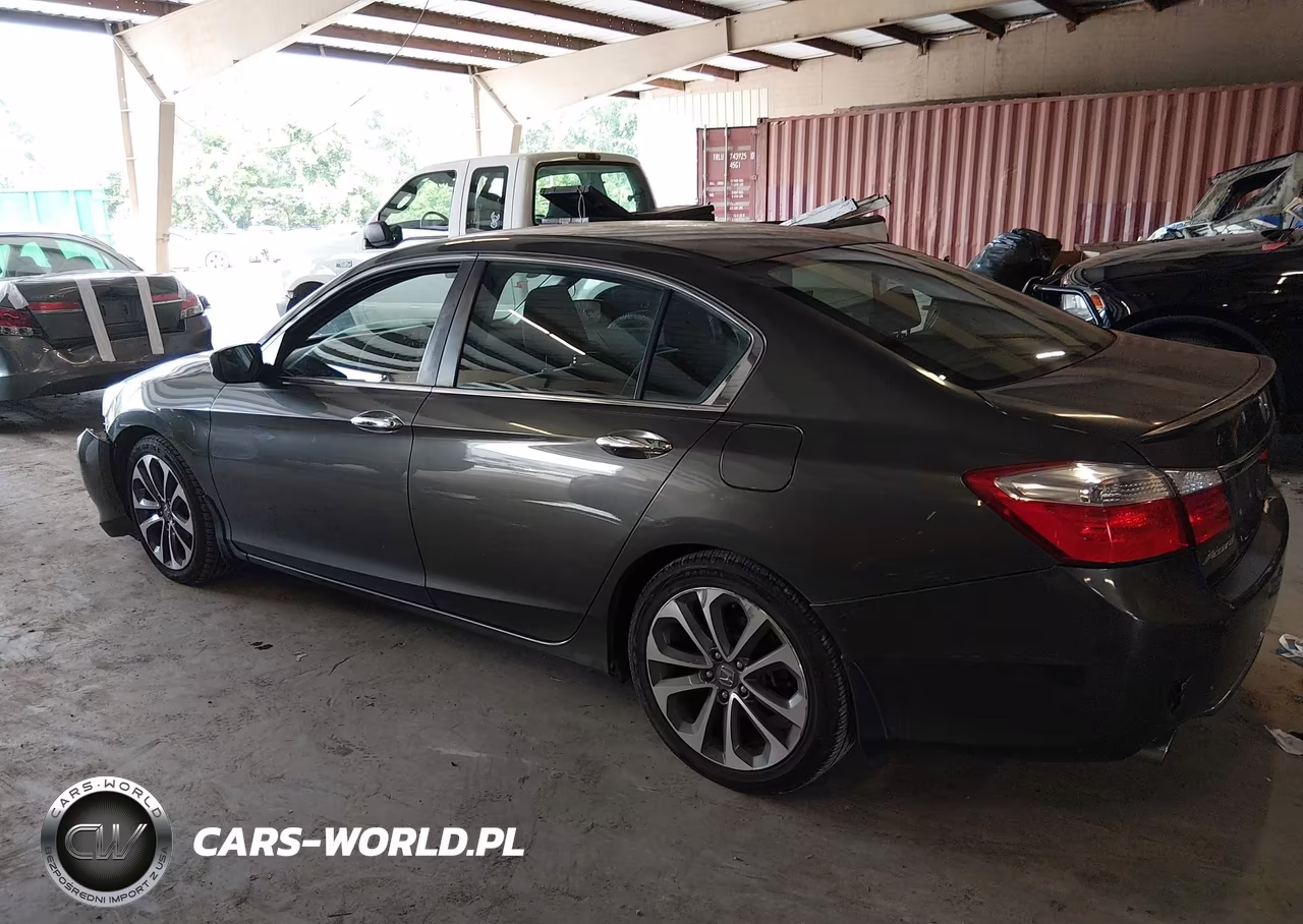 2015 Honda Accord Sport VIN:1HGCR2F50FA052802 - 15