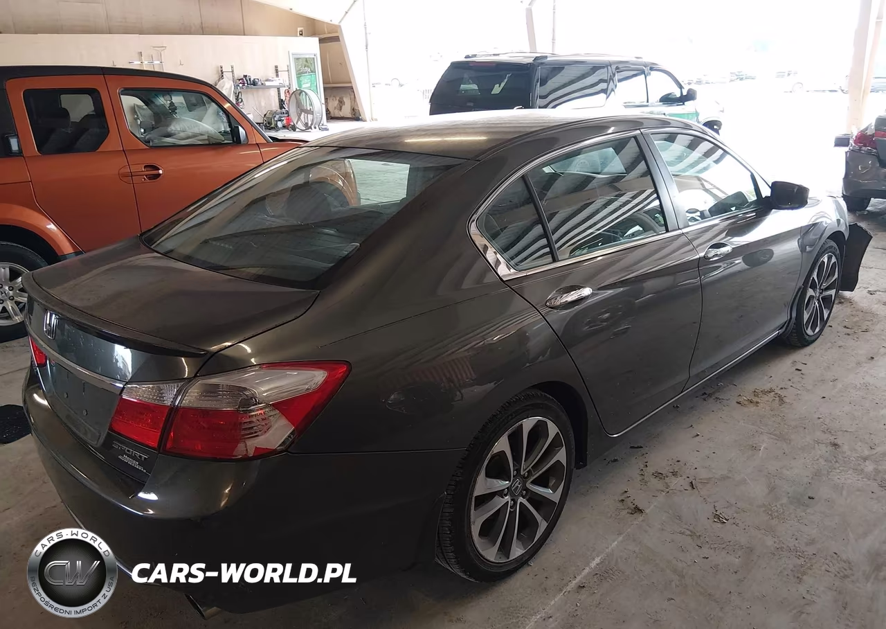 2015 Honda Accord Sport VIN:1HGCR2F50FA052802 - 4