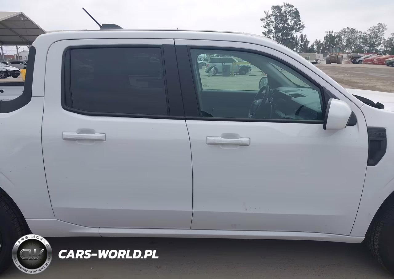 2025 Ford Maverick Lobo Standard VIN:3FTCW8TA8SRA73120 - 13