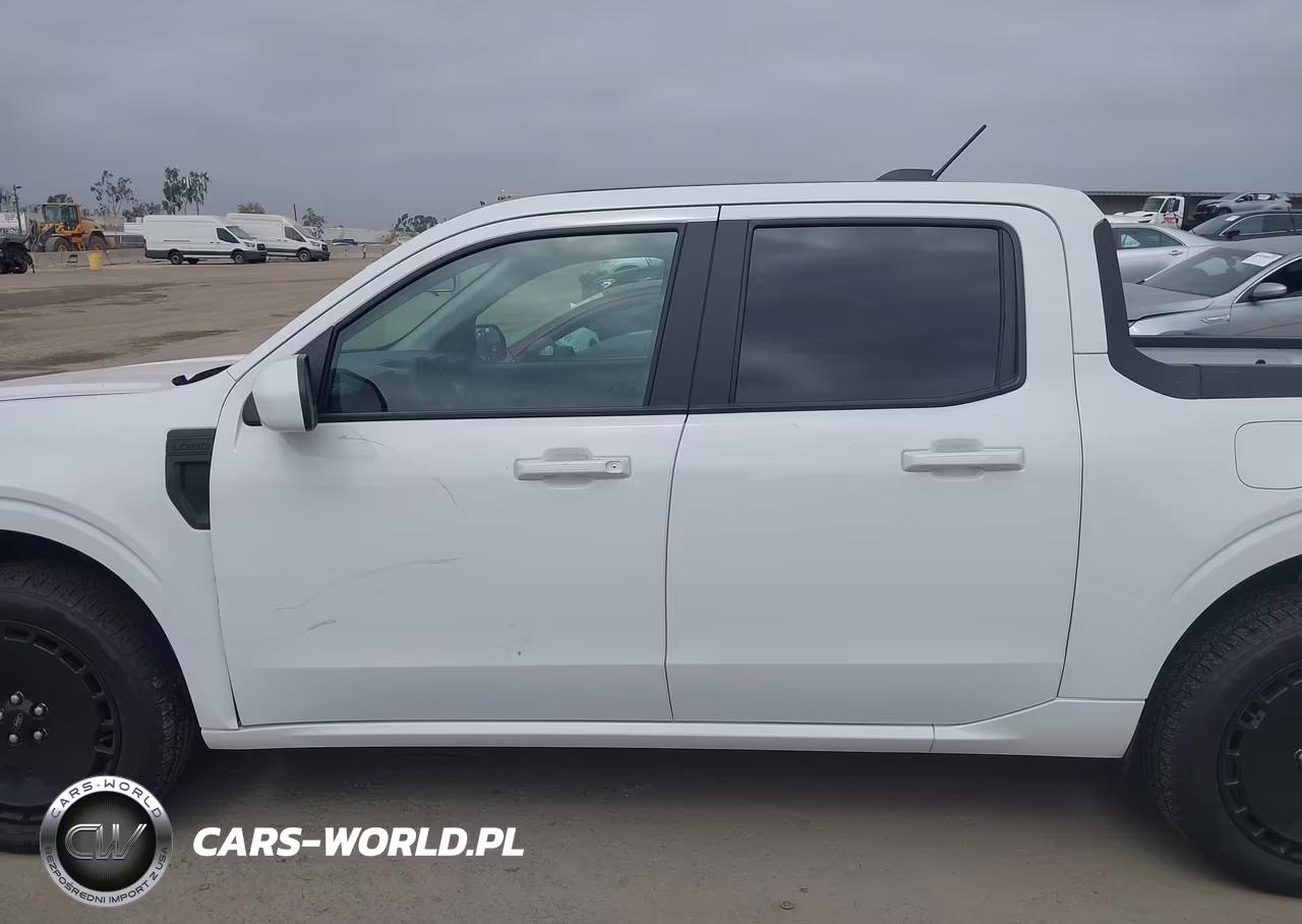 2025 Ford Maverick Lobo Standard VIN:3FTCW8TA8SRA73120 - 14