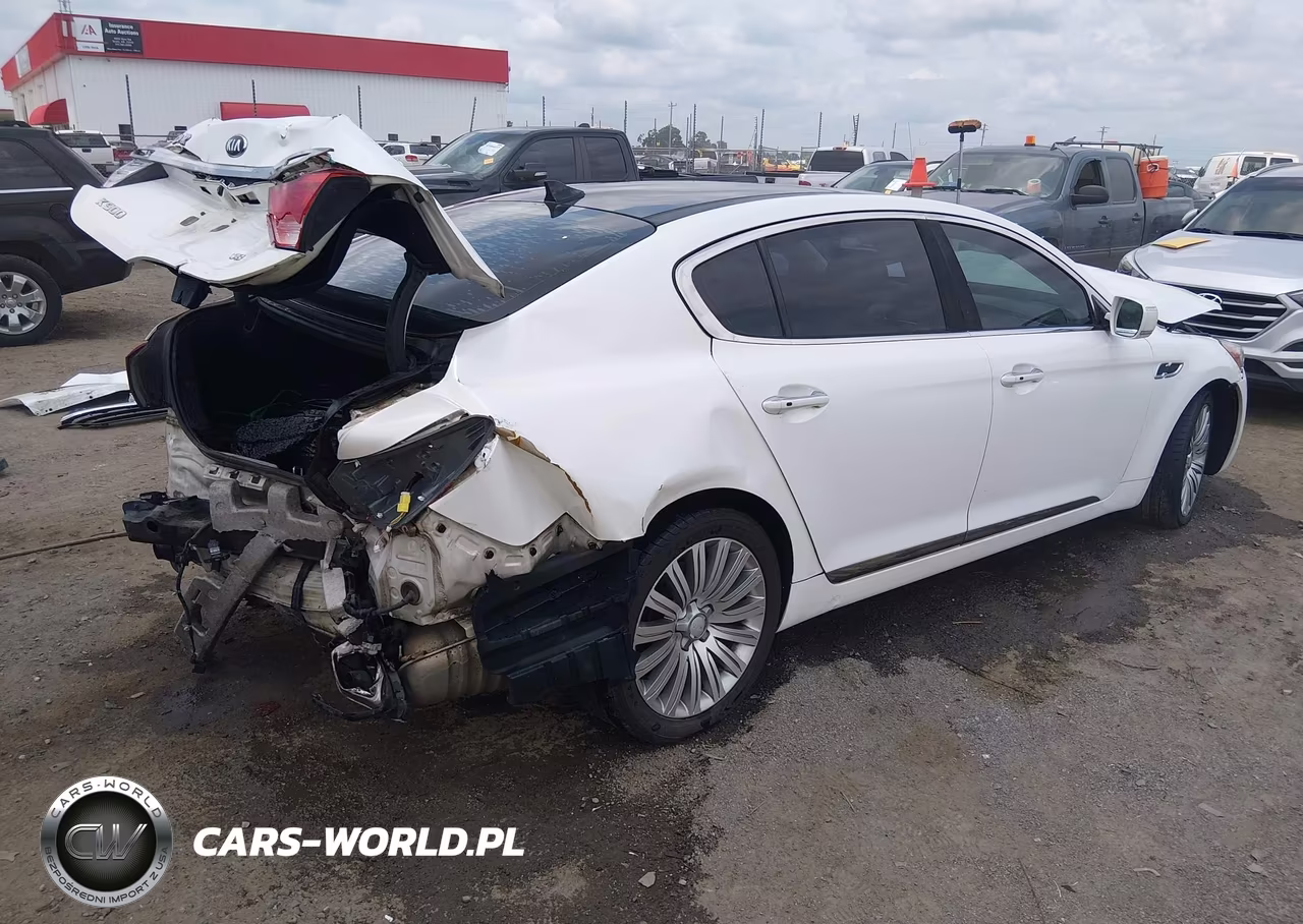 2015 Kia K900 Premium VIN:KNALU4D40F6024310 - 4