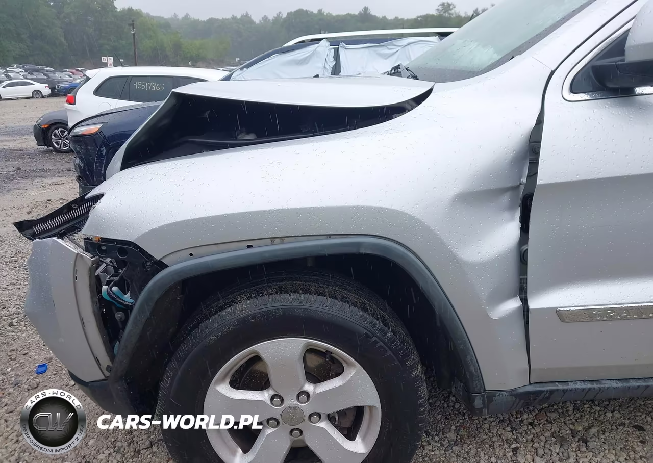 2011 Jeep Grand Cherokee Laredo VIN:1J4RR4GG1BC522414 - 14