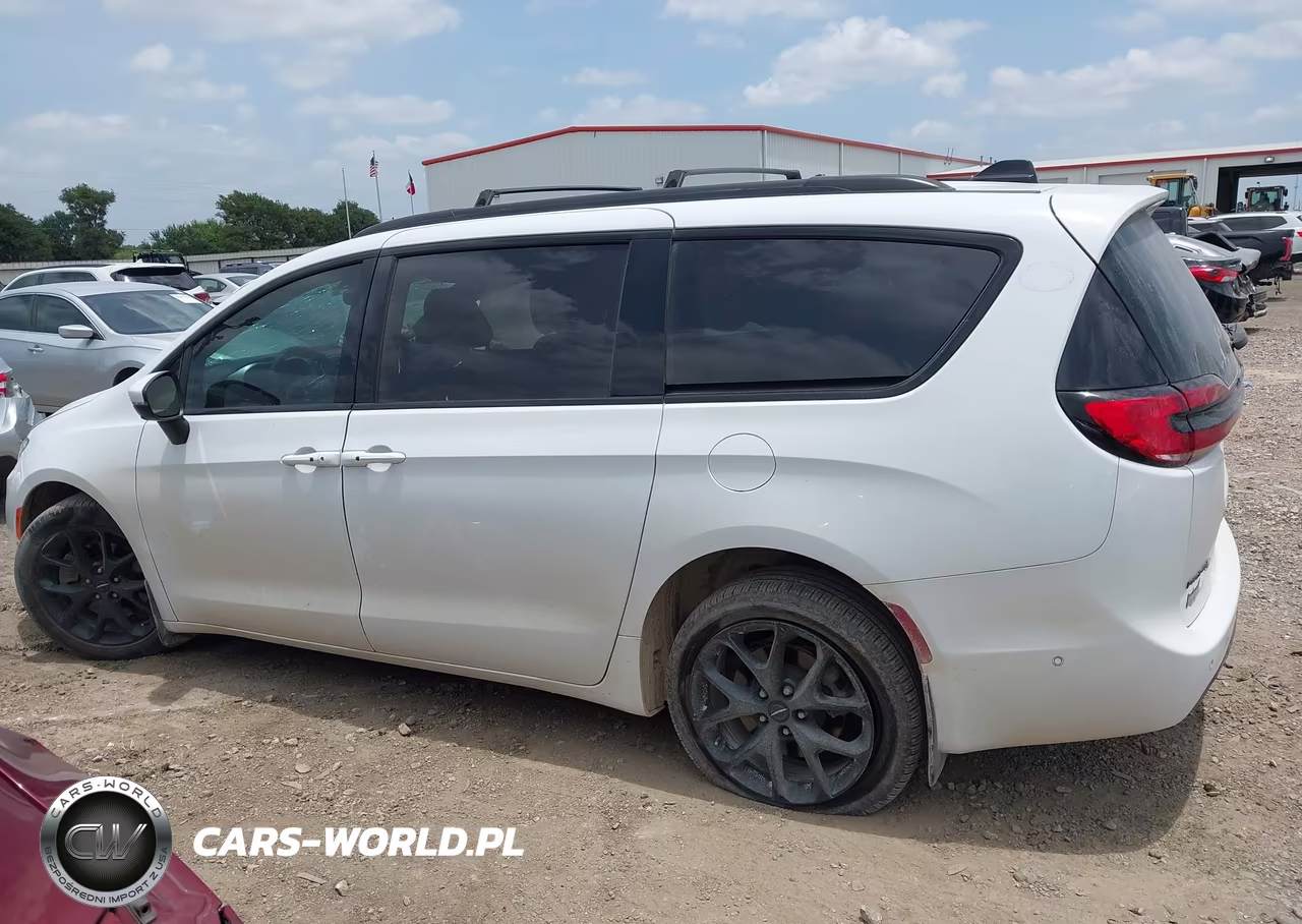 2023 Chrysler Pacifica Touring L Awd VIN:2C4RC3BG7PR623075 - 15