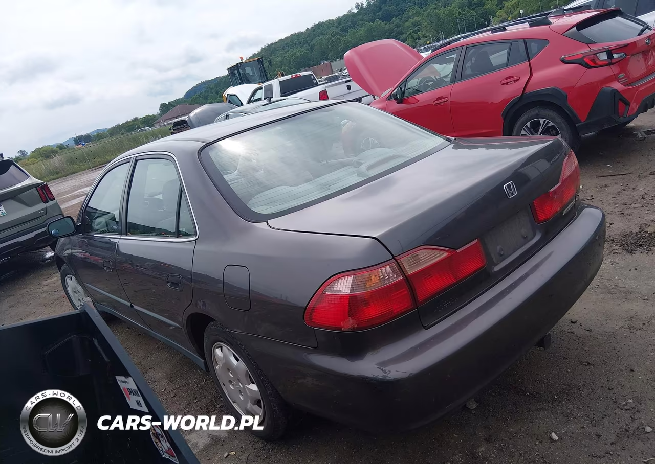 1999 Honda Accord Lx VIN:JHMCG5644XC021618 - 3