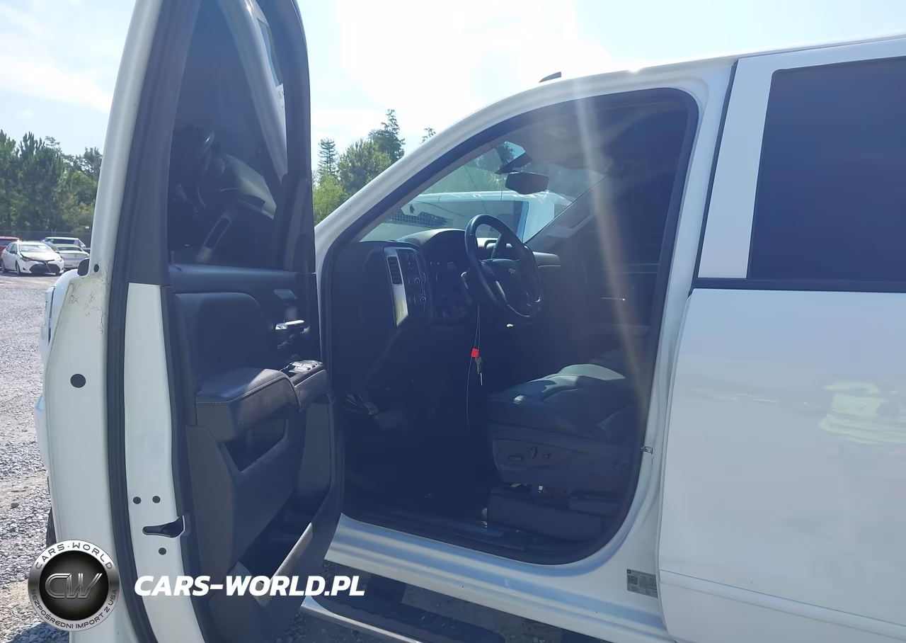 2018 Chevrolet Silverado 1500 2Lt VIN:3GCUKREC9JG294904 - 6