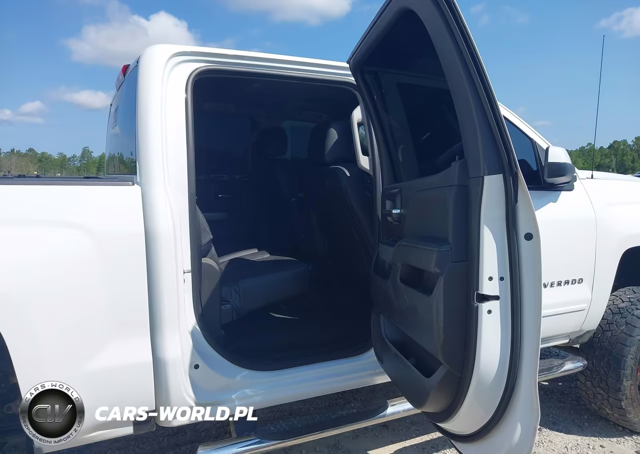 2018 Chevrolet Silverado 1500 2Lt VIN:3GCUKREC9JG294904 - 8