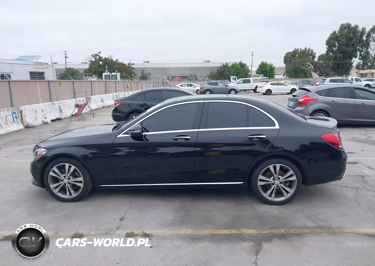 2016 Mercedes-Benz C 300 VIN:55SWF4JB8GU132711 - 14