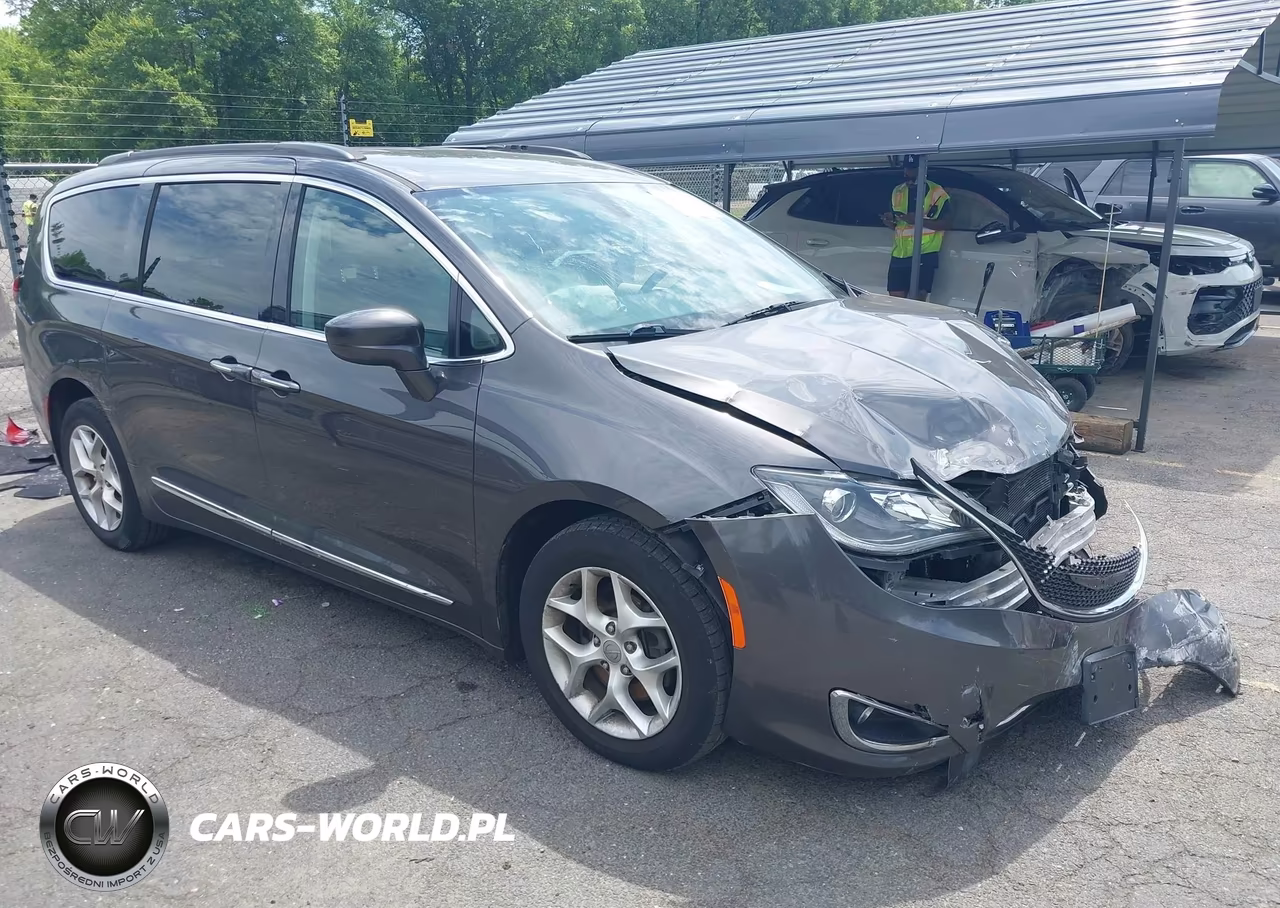 2017 Chrysler Pacifica Touring-L – zdjęcie 1 z 16