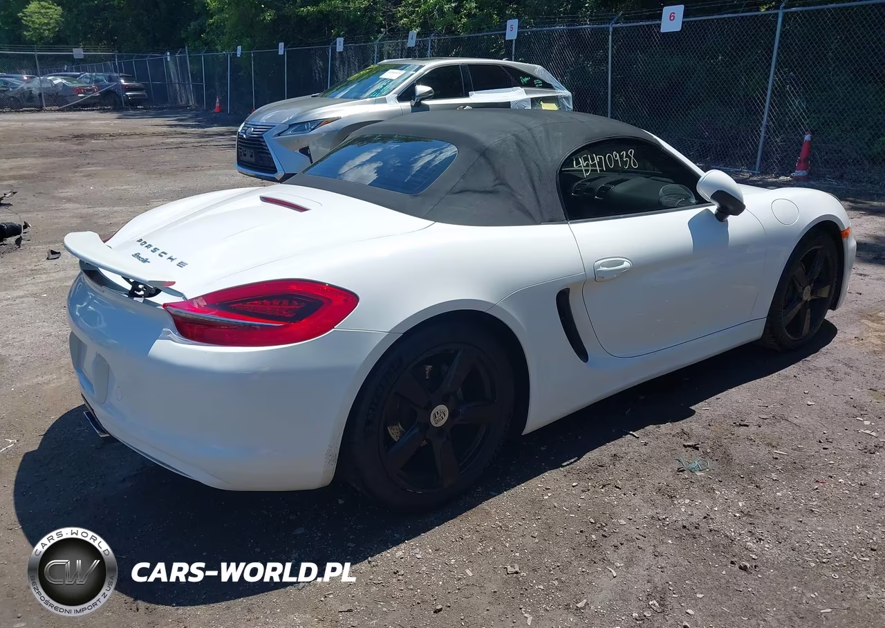 2015 Porsche Boxster VIN:WP0CA2A83FS121063 - 4