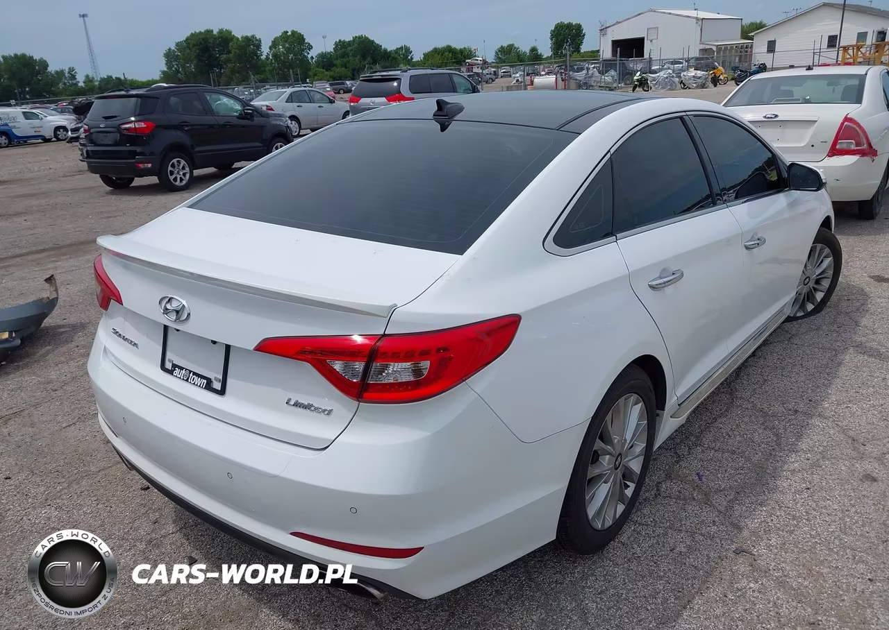 2015 Hyundai Sonata Limited VIN:5NPE34AF2FH016526 - 4