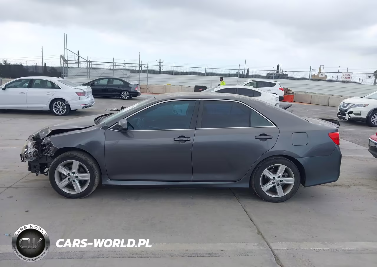 2013 Toyota Camry Se VIN:4T1BF1FK7DU235169 - 15