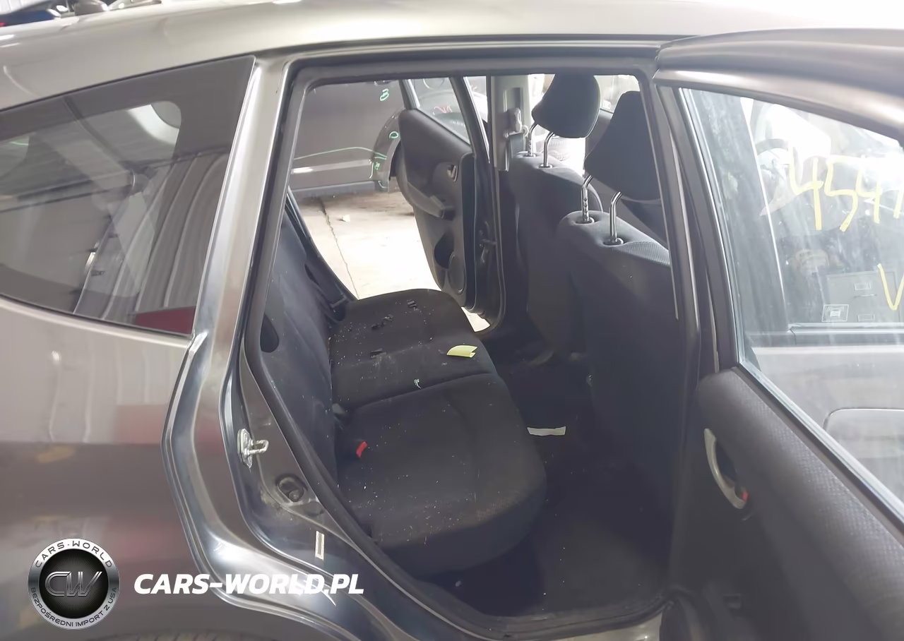 2013 Honda Fit Sport VIN:JHMGE8H59DC077886 - 8