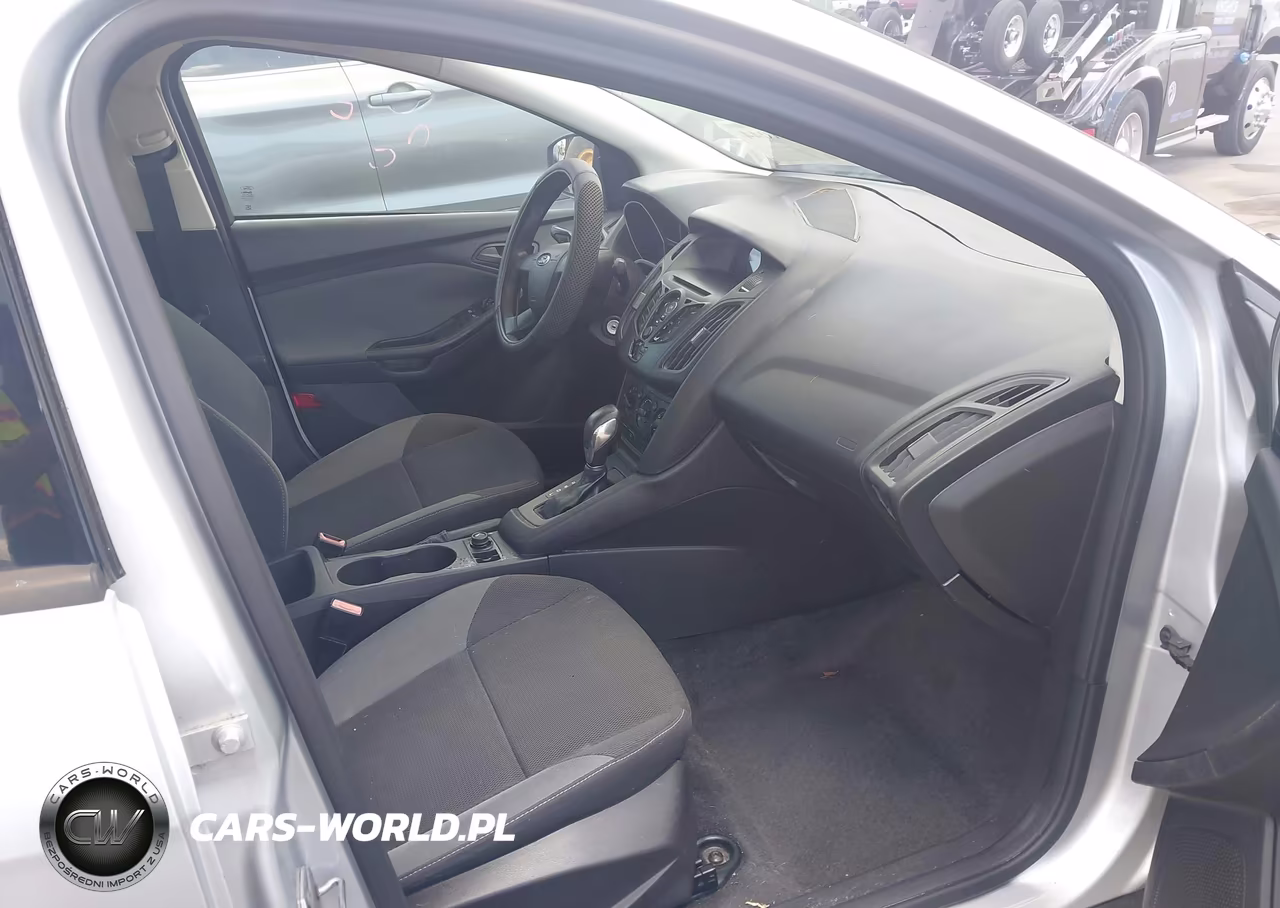 2012 Ford Focus S VIN:1FAHP3E25CL182717 - 5