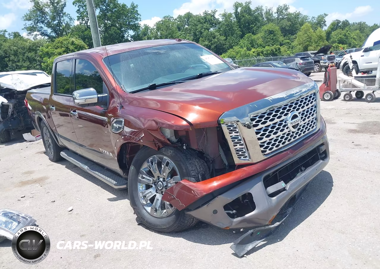 2017 Nissan Titan Platinum Reserve – zdjęcie 1 z 17