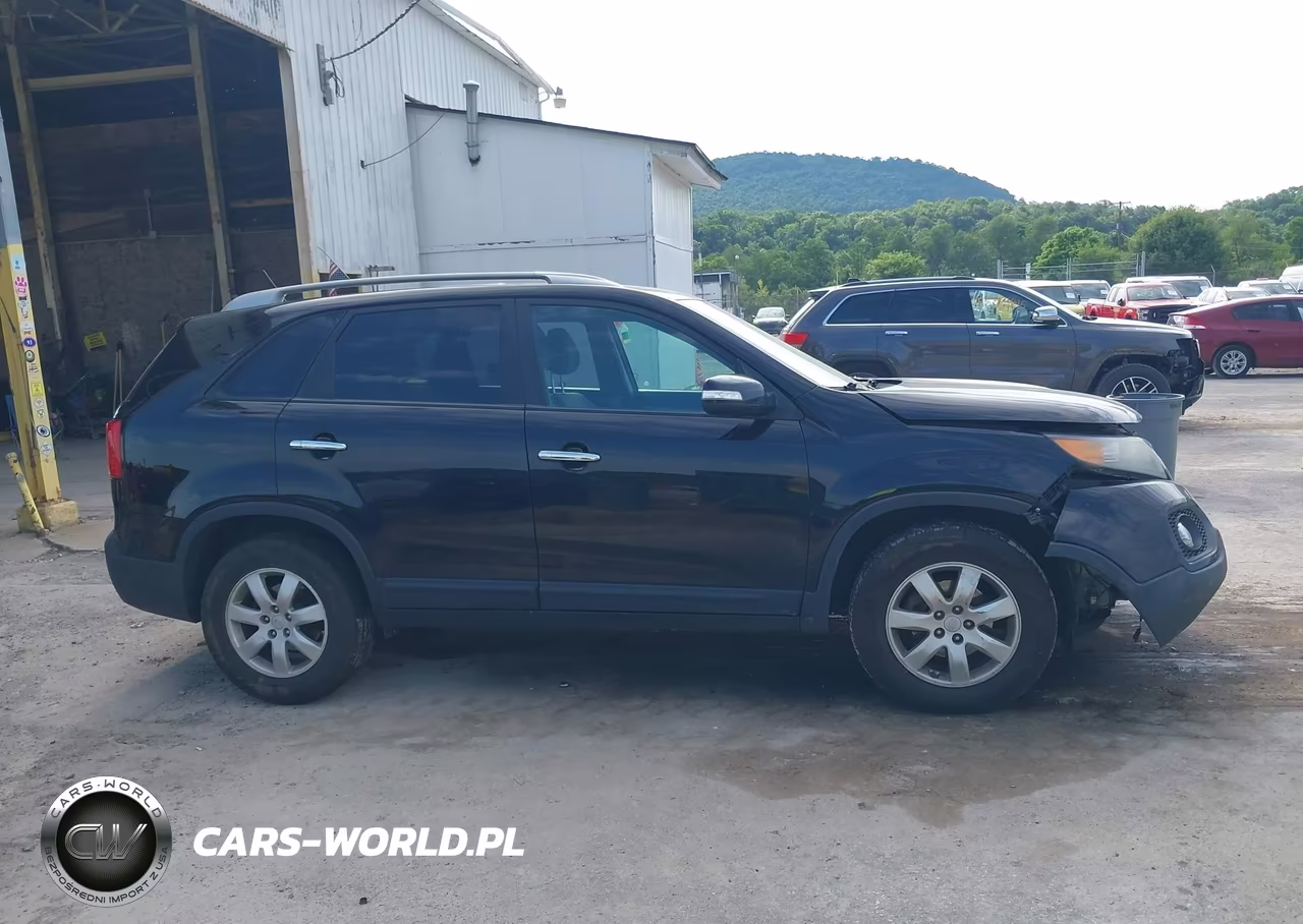 2011 Kia Sorento Lx VIN:5XYKT3A11BG125546 - 13