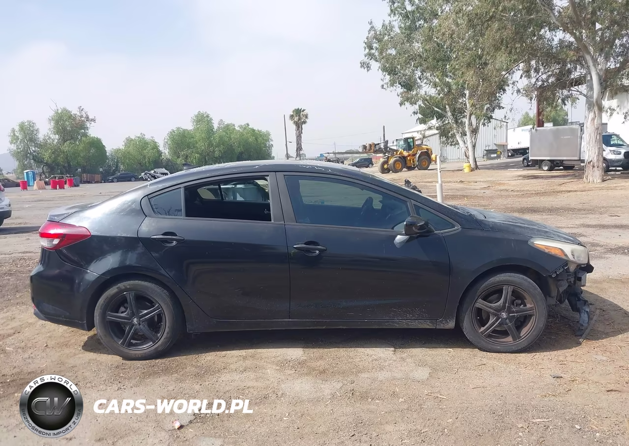 2017 Kia Forte Lx VIN:3KPFK4A72HE044124 - 13