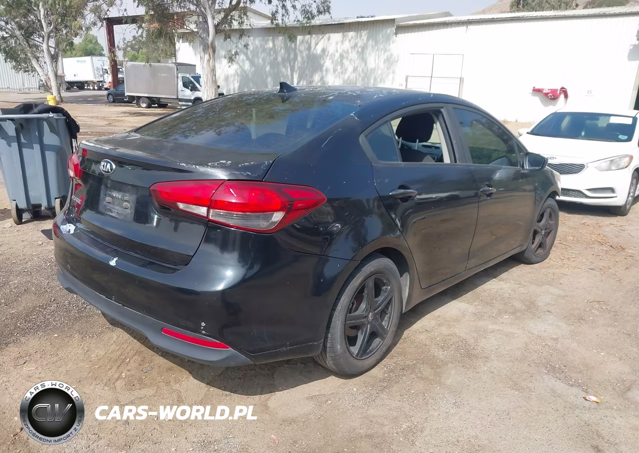 2017 Kia Forte Lx VIN:3KPFK4A72HE044124 - 4
