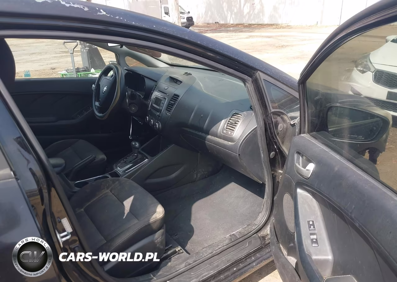 2017 Kia Forte Lx VIN:3KPFK4A72HE044124 - 5