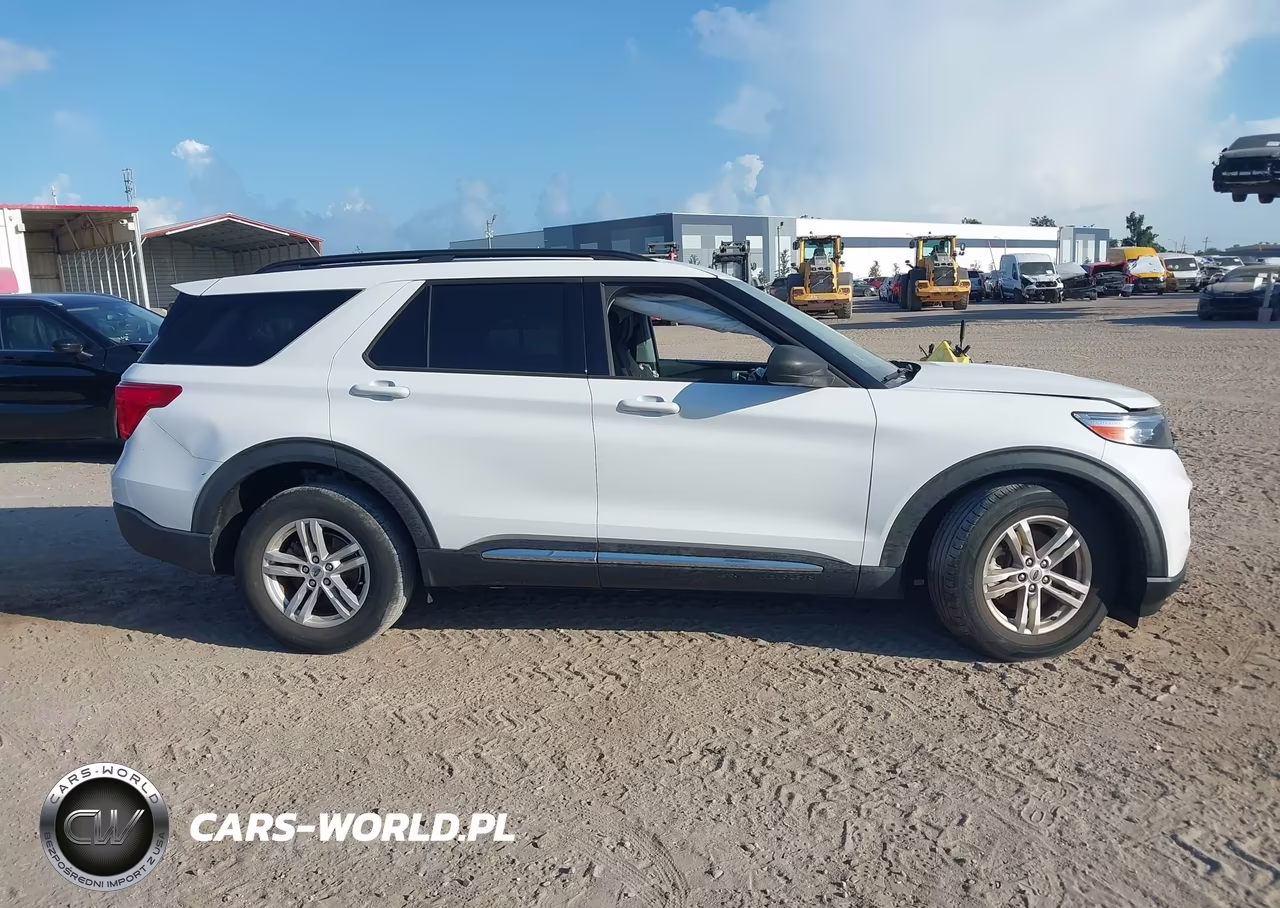 2021 Ford Explorer Xlt VIN:1FMSK8DH4MGA57585 - 14