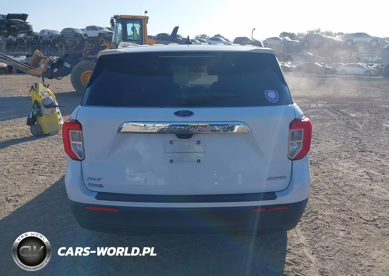 2021 Ford Explorer Xlt VIN:1FMSK8DH4MGA57585 - 17