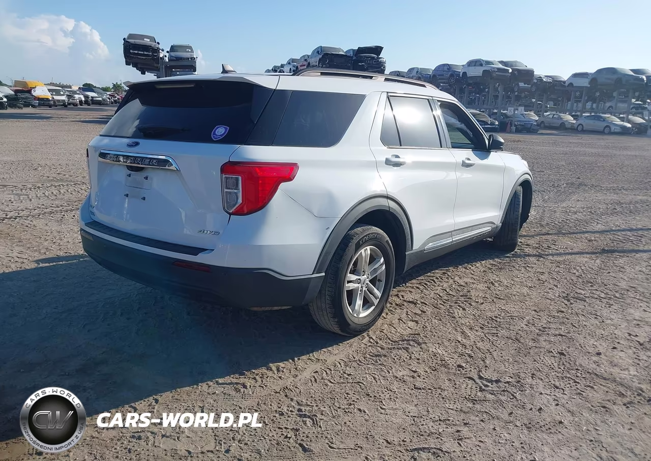 2021 Ford Explorer Xlt VIN:1FMSK8DH4MGA57585 - 4
