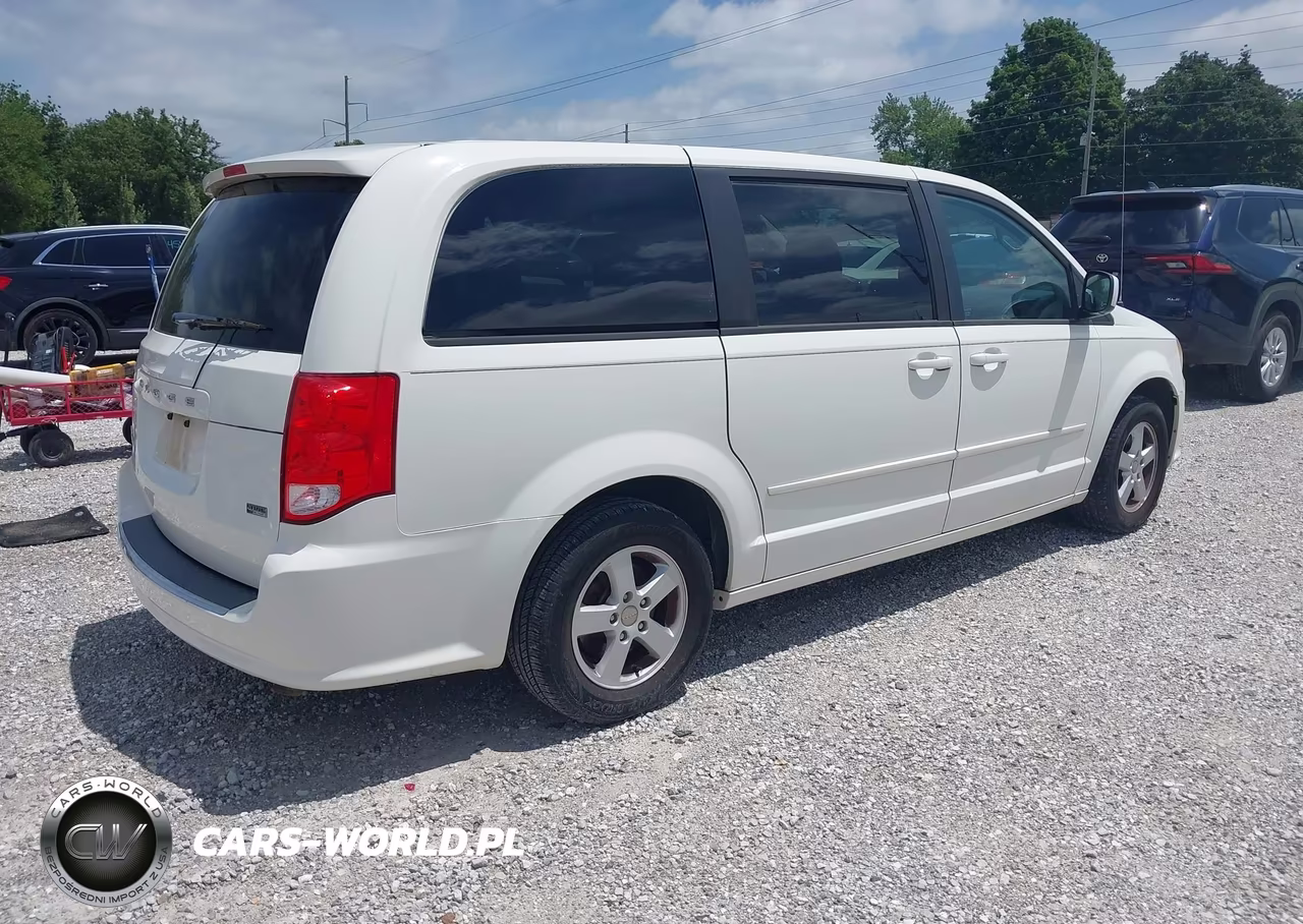 2013 Dodge Grand Caravan Sxt VIN:2C4RDGCG0DR520448 - 4