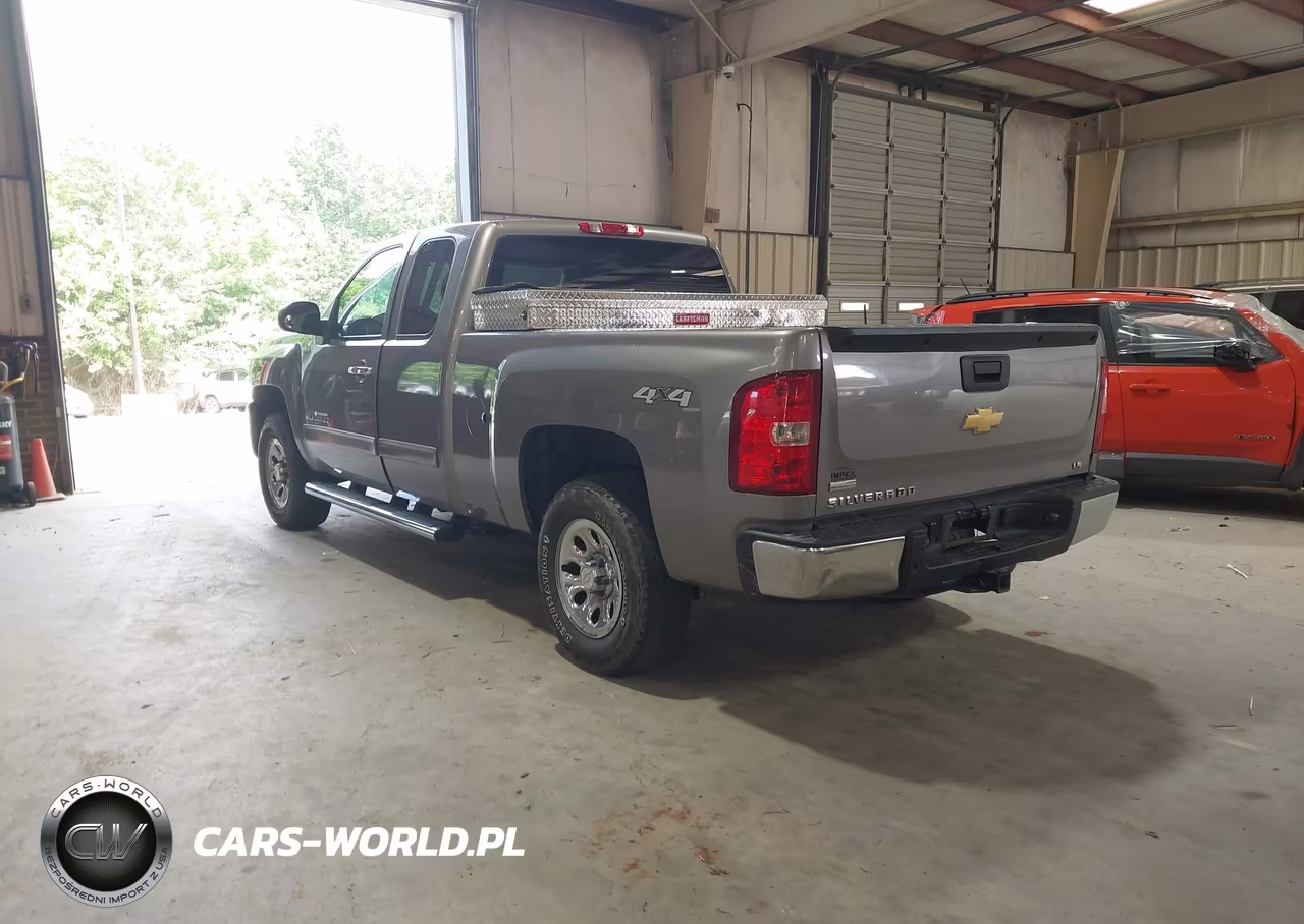 2012 Chevrolet Silverado 1500 Ls VIN:1GCRKREA7CZ229864 - 3