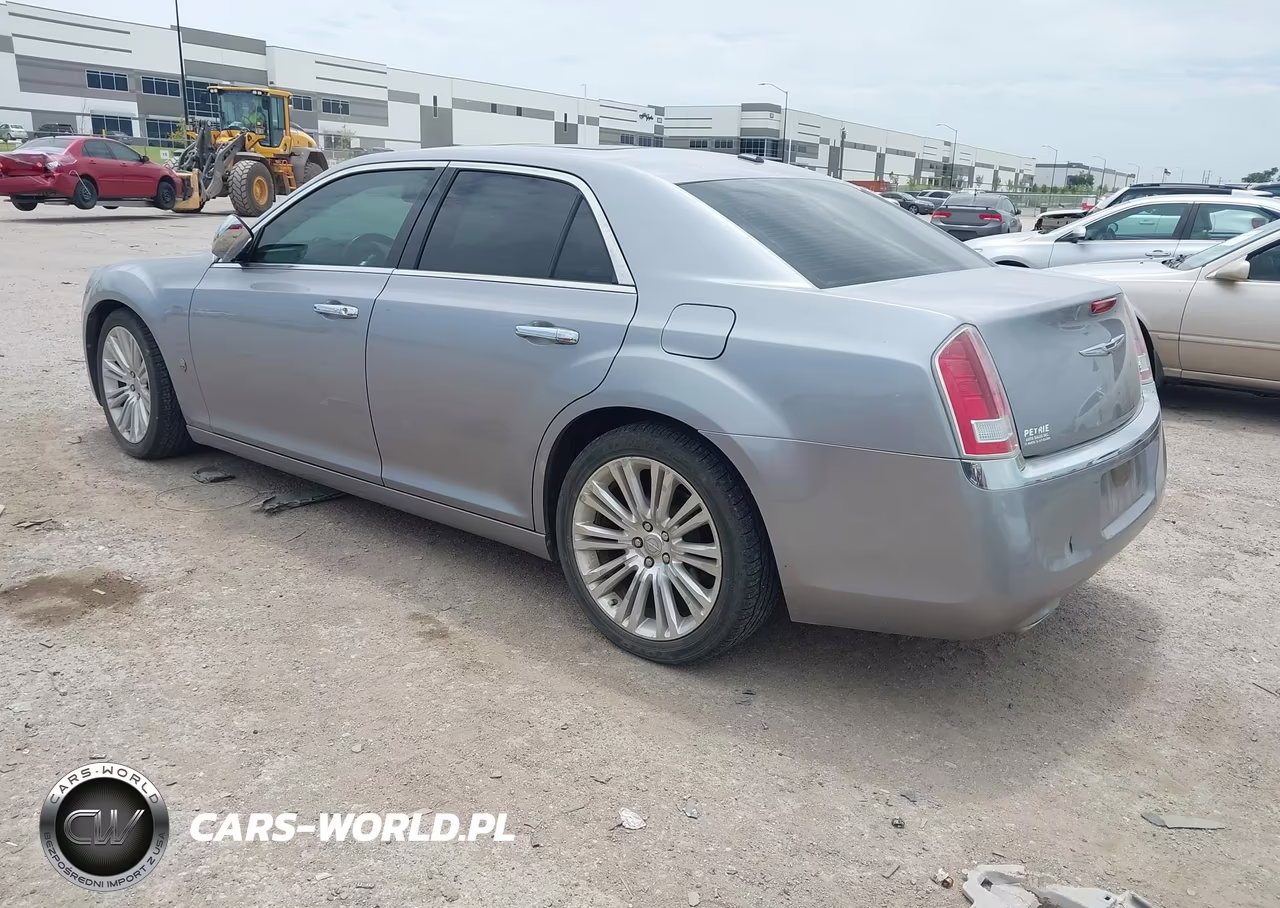 2013 Chrysler 300C VIN:2C3CCAEG7DH660798 - 3