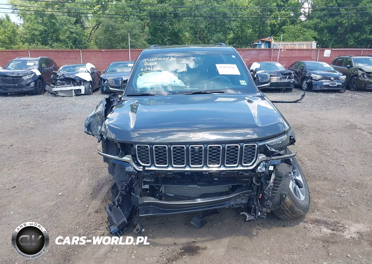 2024 Jeep Grand Cherokee 4Xe VIN:1C4RJYB61RC121183 - 12
