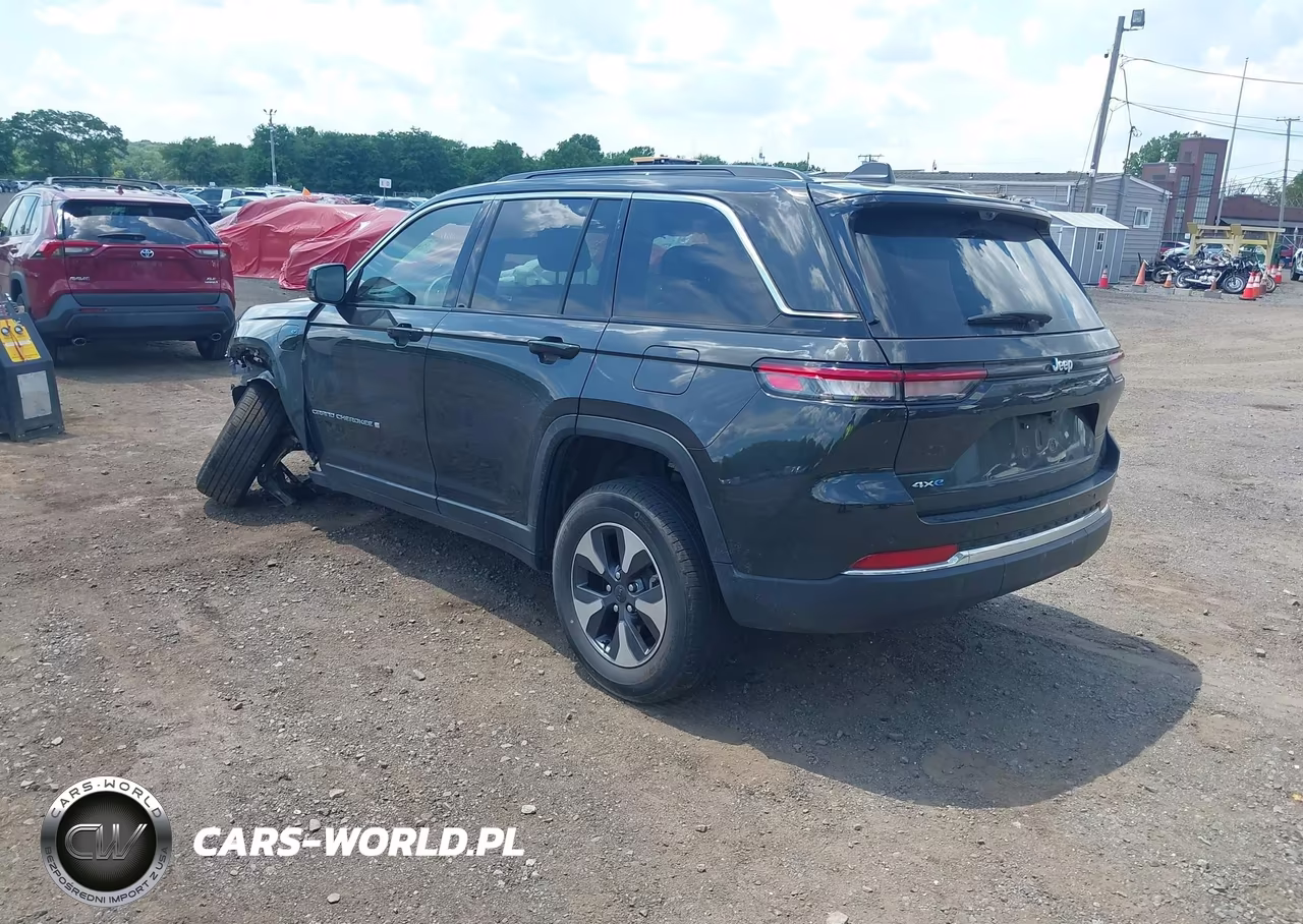 2024 Jeep Grand Cherokee 4Xe VIN:1C4RJYB61RC121183 - 3