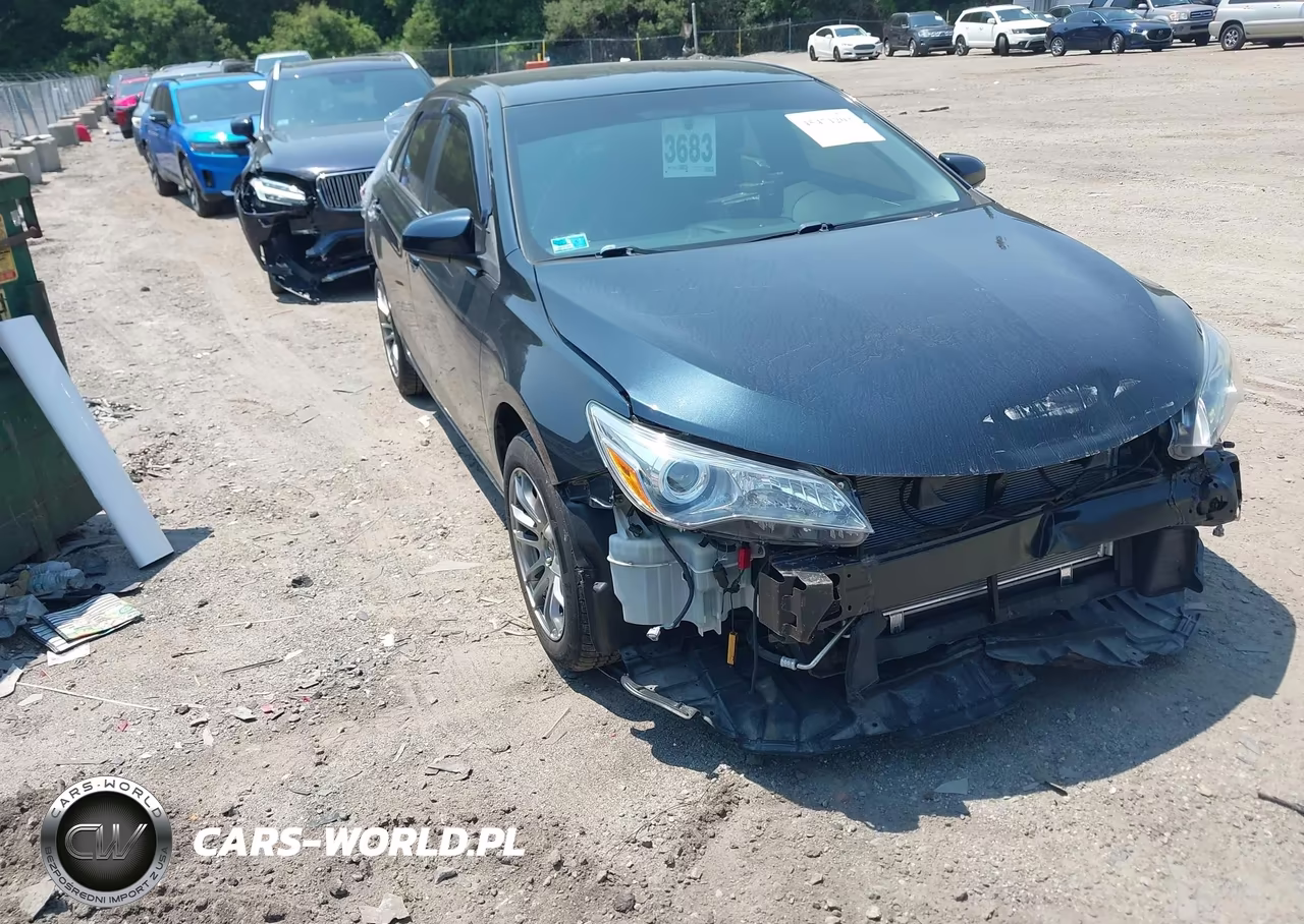 2015 Toyota Camry Se – zdjęcie 1 z 16