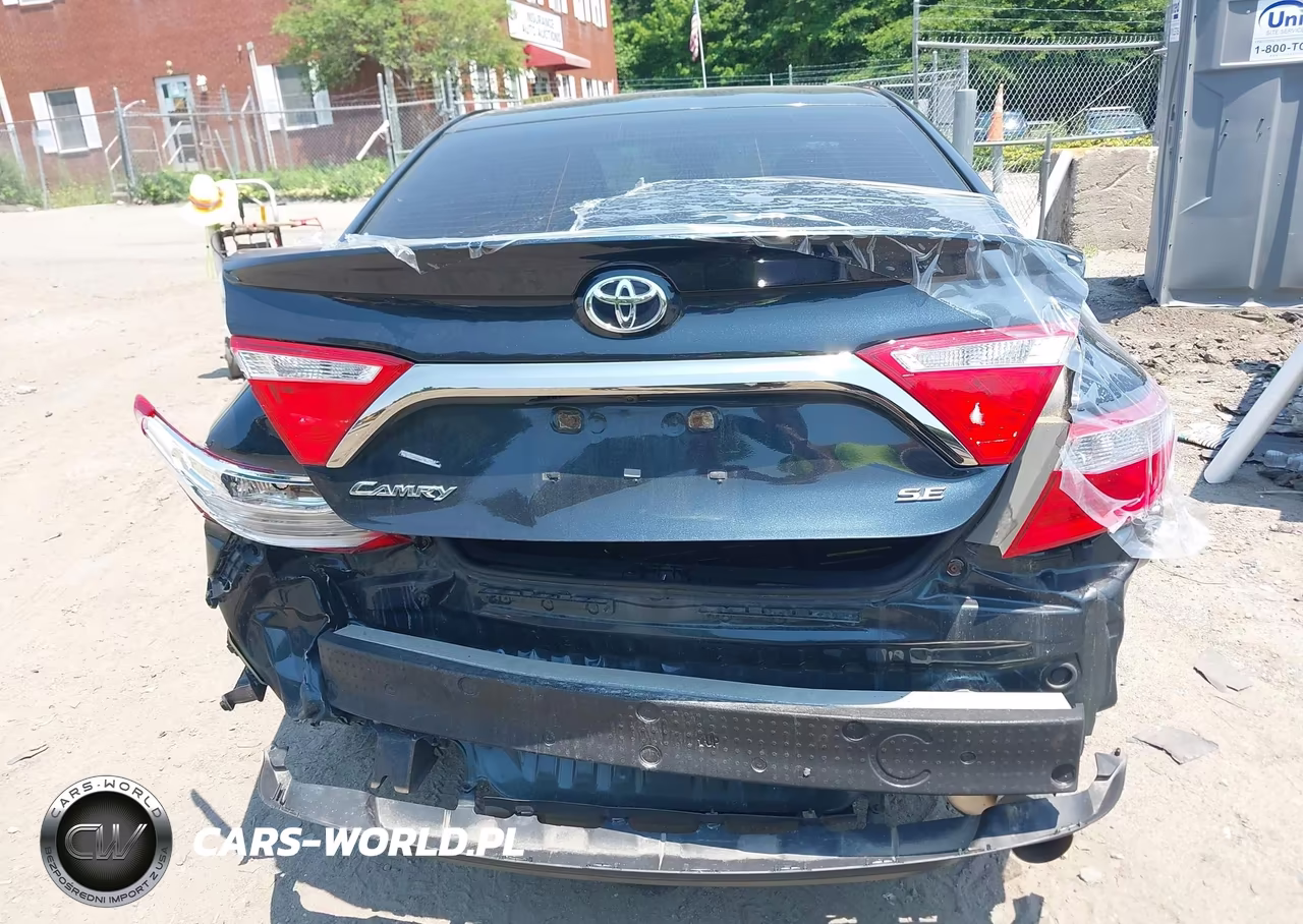 2015 Toyota Camry Se VIN:4T1BF1FK1FU100336 - 16